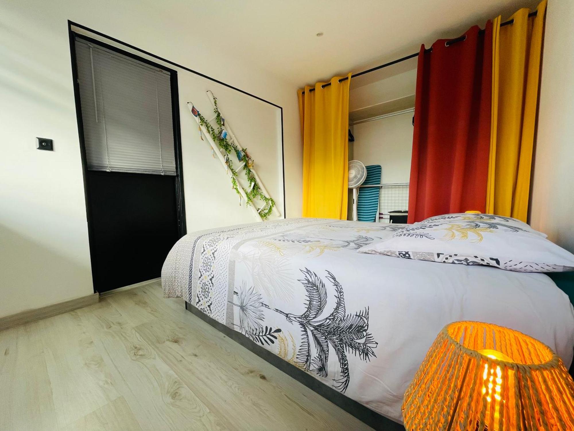 Ferienwohnung La Brise Marine Calais Exterior foto